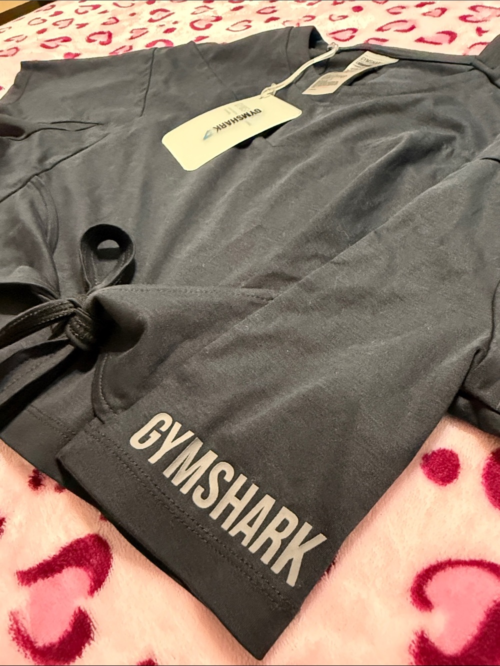 Gymshark Black Tie-Front Cropped Workout Top - Picture 2 of 4